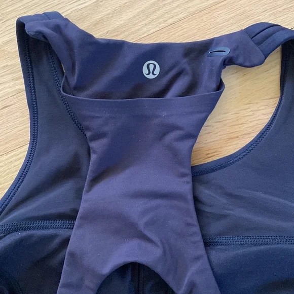 Lululemon Tank EUC - Picture 3 of 5